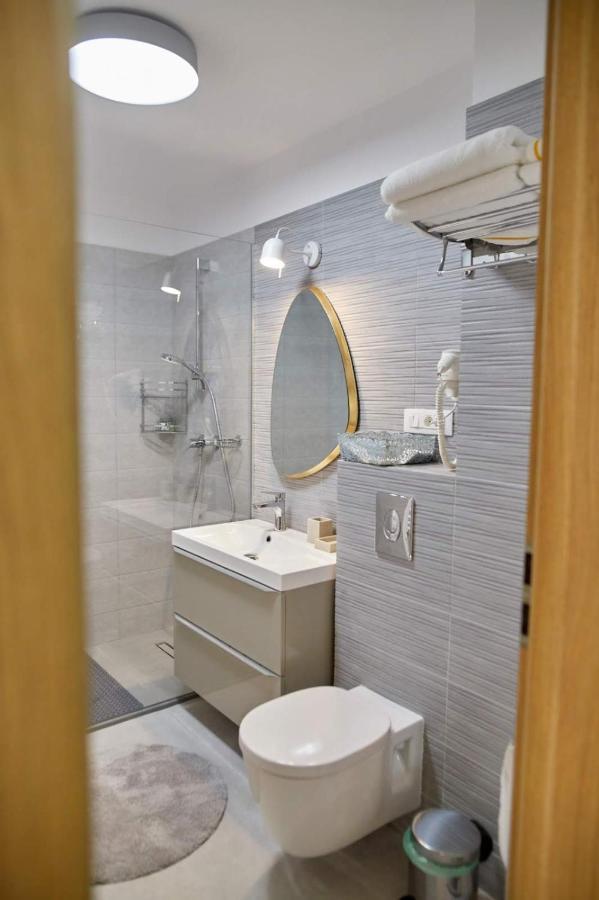 Ara Apart Hotel #3 Brasov Luaran gambar
